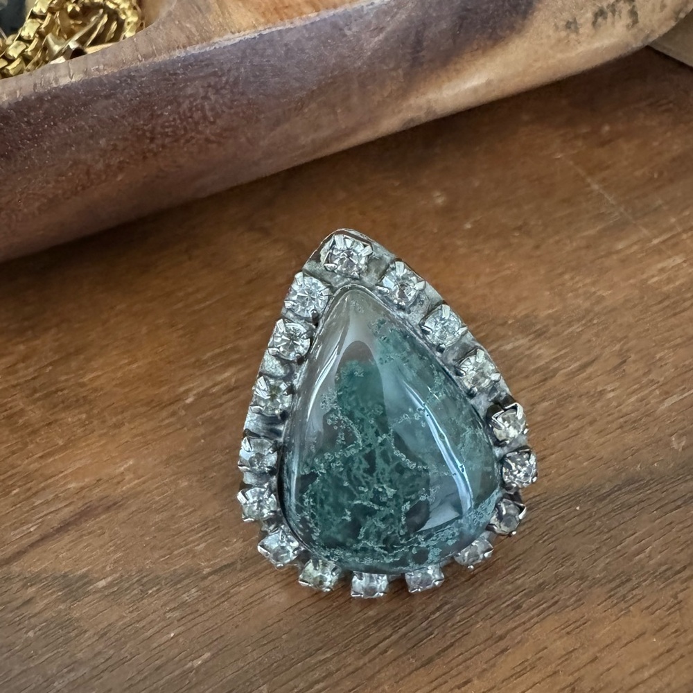 Funky Silver and Green Teardrop Ring